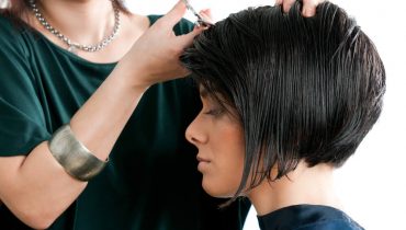 difference between step cut and layer cut hairstyle